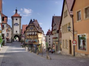 923780_in-rothenburg-ob-der-tauber-germany