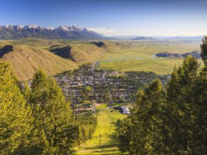 923789_the-rocky-mountain-town-of-jackson-wyomingjpg