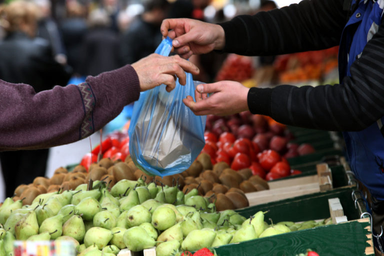 Σε Δημόσια Διαβούλευση η μετακίνηση της λαϊκής αγοράς της Νέας Αλικαρνασσού στον Φάρο