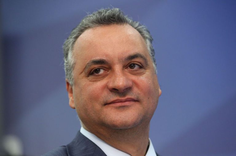 Με επιστολή τους προς τον Αντόνιο Ταγιάνι πρόεδρο του Ευρωπαϊκού Κοινοβουλίου, οι Μανώλης Κεφαλογιάννης και David Mc Allister του ζητούν να προφυλάξει το κύρος και την αξιοπιστία του ΕΚ
