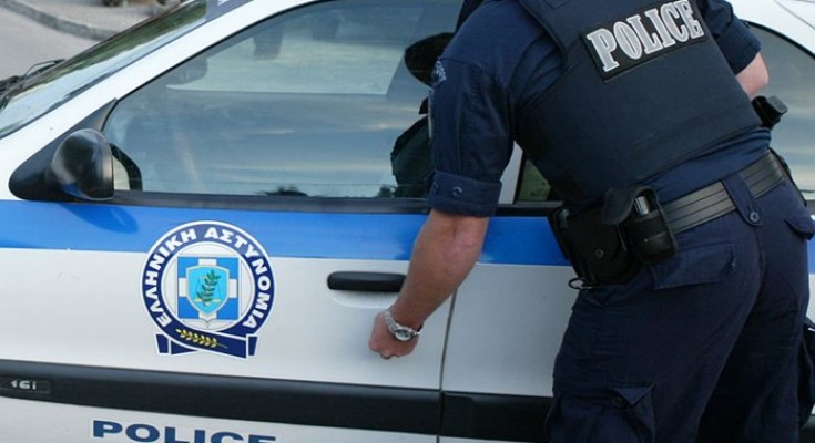 Κέρκυρα: Χειροπέδες σε υποδιευθυντή ΔΟΥ, εφοριακούς και λογιστή -Με εκβιασμούς έπαιρναν χρήματα για να μην κάνουν ελέγχους