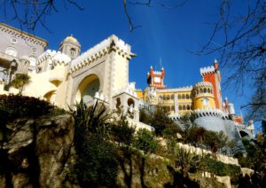 portogalia 5 Pena-Palace-from-below-Sintra-Portugal