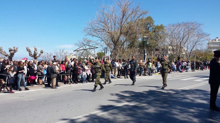Η Στρατιωτική παρέλαση κλέβει πάντα την παράσταση