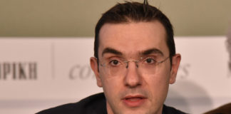 Πλεόνασμα… με έλλειμμα εμπιστοσύνης