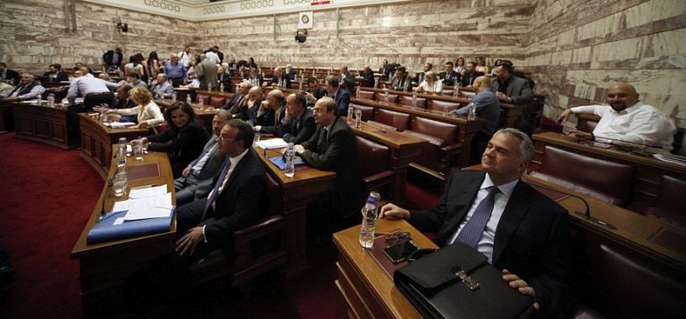 Live: Συνεχίζεται η συζήτηση του πολυνομοσχεδίου στη Βουλή
