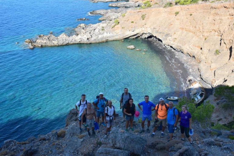 Εκδρομή στην Ιερά Μονή Κουδουμα – Αγάδικο από τον Ελληνικό Ορειβατικό σύλλογο Μοιρών