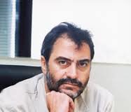 Στο DNA Τσίπρα το «εμείς ή αυτοί»