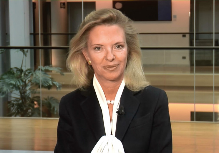 Ε. Βόζεμπεργκ: «Η κυβέρνηση ψηφίζει τα πάντα για να μείνει γαντζωμένη στην εξουσία»