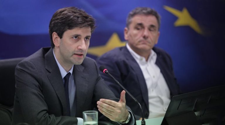 Παραδοχή Χουλιαράκη: Μεγάλη η φορολογική επιβάραυνση για έντιμους και συνεπείς πολίτες το 2017 και το 2018