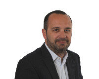 Το πρόβλημα το έχει ο ΣΥΡΙΖΑ, όχι ο Πέτρος Κόκκαλης