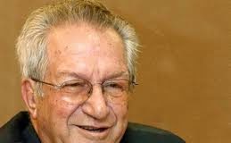 Ας προσέξουμε όλοι οι Ελληνες προτού είναι αργά