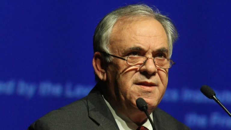 Δραγασάκης για τον θάνατο Σκλαβενίτη: Στήριξε την ελληνική οικονομία σε πολύ δύσκολες στιγμές