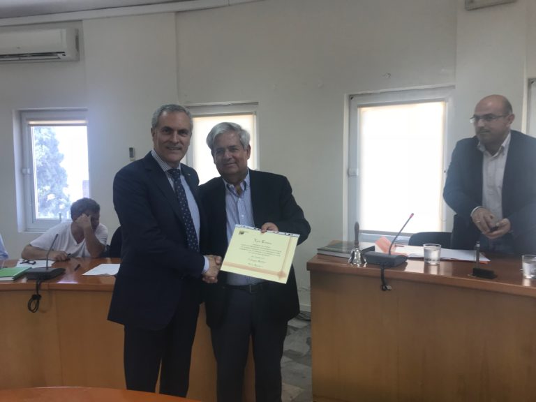 ΔΗΜΟΣ ΜΑΛΕΒΙΖΙΟΥ: Τιμητική βράβευση στην εταιρεία CHC που προβάλει την Κρήτη σ’ ολόκληρο τον κόσμο