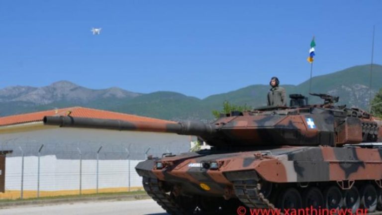 Προσέφεραν σε στρατηγό ποτήρι κρασιού πάνω σε κάννη άρματος