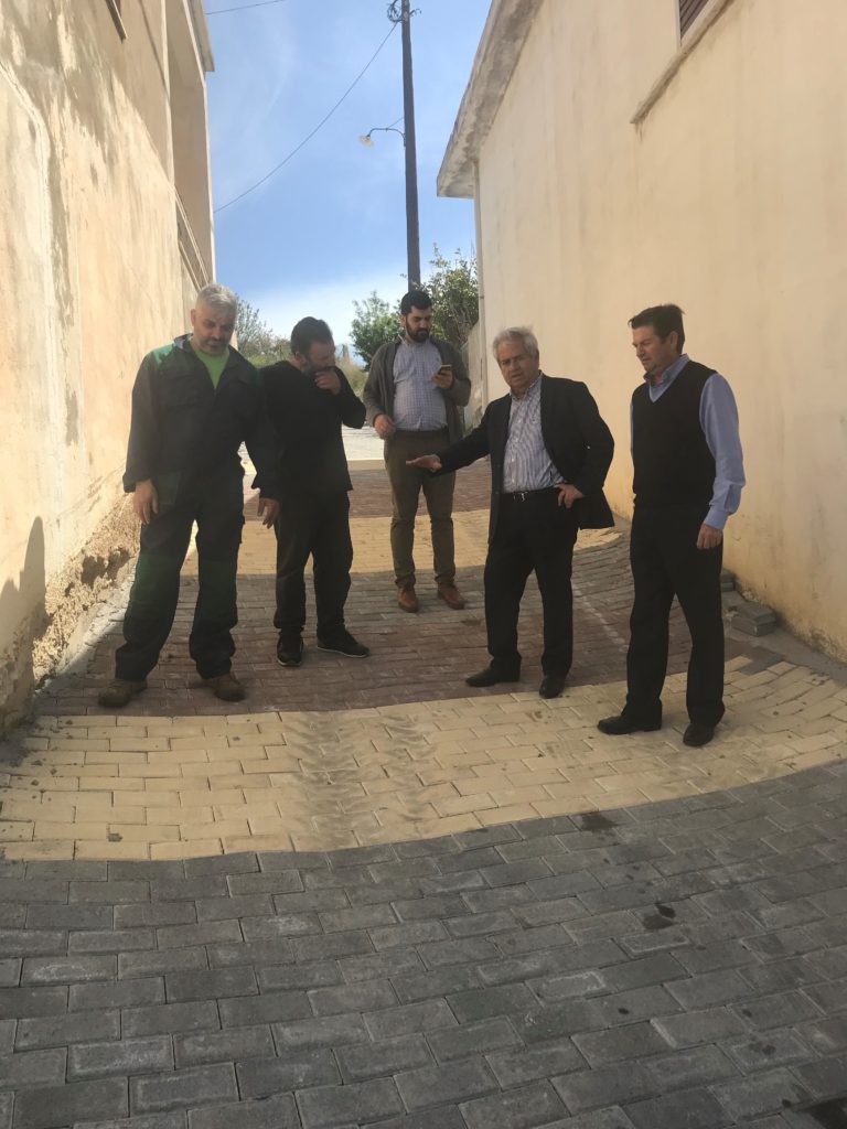 Στα έργα των Κορφών ο Κώστας Μαμουλάκης