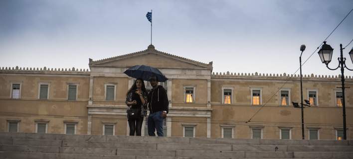 Γραφείο Προϋπολογισμού Βουλής: Χρέη 130 δισ. πνίγουν τους φορολογούμενους