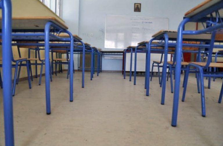 Ζαχαράκη για Πανελλήνιες: Το υπάρχον σύστημα εισαγωγής στα Πανεπιστήμια θα παραμείνει για δύο χρόνια τουλάχιστον