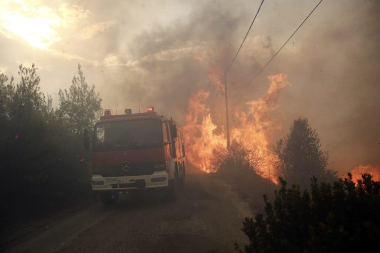 Σοκαριστική αποκάλυψη από τον Δήμαρχο Ραφήνας: Υπάρχουν νεκροί από την φωτιά