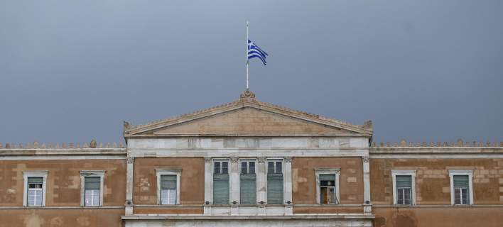 Βουλή: Ενός λεπτού σιγή στη μνήμη του Κωνσταντίνου Κατσίφα