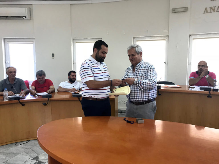 Τιμητική βράβευση στην εταιρεία Cretan Mill της οικογένειας Αλμπαντάκη από το Δ.Σ. Μαλεβιζίου