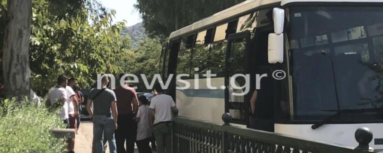 Στον εισαγγελέα οι Βουλγάρες… θεούσες που ράντιζαν στα Μουσεία της Αθήνας!