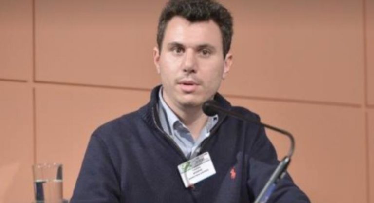 Παραιτήθηκε με σοβαρές αιχμές ο ΓΓ Ενημέρωσης, 10 ημέρες μετά την τοποθέτησή του