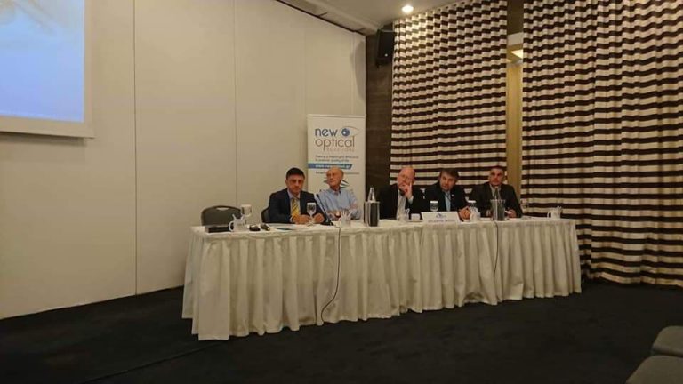 Παρουσιάστηκε στο Ηράκλειο το ρομποτικό Laser Διαθλαστικής Χειρουργικής που μπορεί και διορθώνει τα προβλήματα όρασης