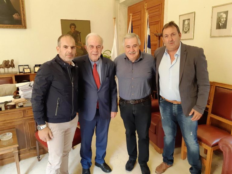 Συνάντηση Αντιδημάρχου Οικονομικών με το προεδρείο του Εμπορικού Συλλόγου