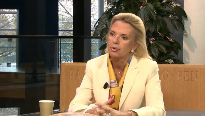 Tην καλύτερη προστασία των παιδιών ζητά η Ελίζα Βόζεμπεργκ