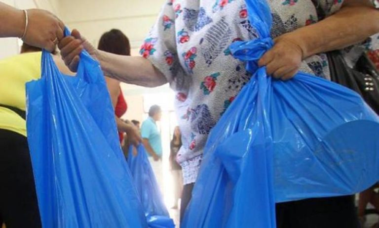 Διανομή κρέατος και βρεφικών-παιδικών τροφών