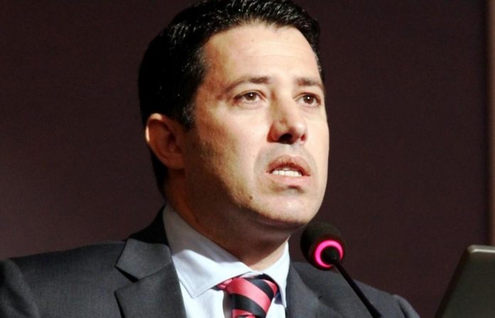 Μανιαδάκης: «Μου ασκούν πιέσεις να πω ότι έχουν χρηματιστεί Σαμαράς, Γεωργιάδης και Στουρνάρας!»