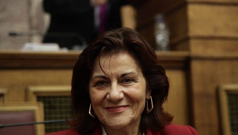 Φωτίου: Μέσα σε 8 μήνες θα μπορούν όσες οικογένειες θέλουν να υιοθετούν ένα παιδάκι