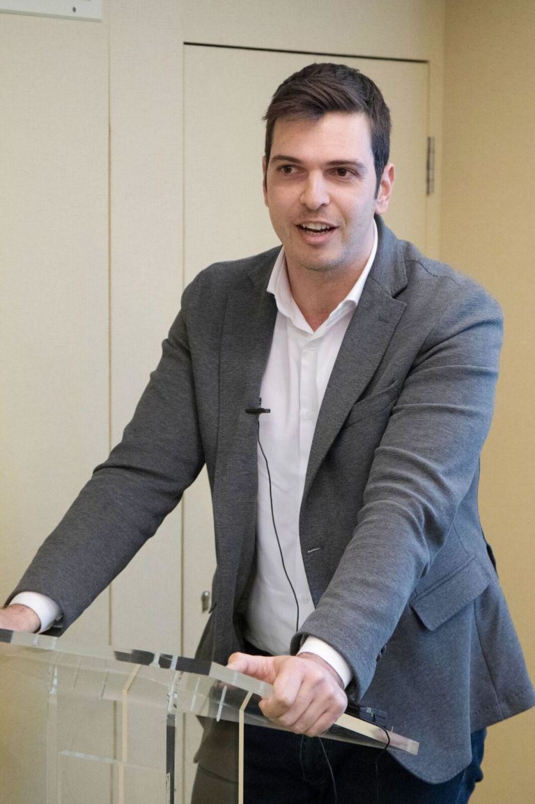 Ο υποψήφιος Περιφερειάρχης Αλέξανδρος Μαρκογιαννάκης  στην Εκδήλωση «Νέοι & Τοπική Αυτοδιοίκηση» που διοργανώθηκε από την ΟΝΝΕΔ Χανίων