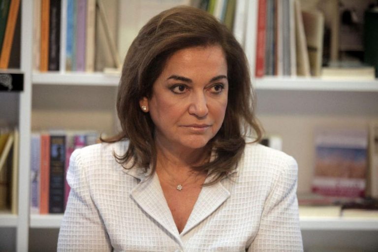 Αποκλειστική συνέντευξη Ντόρας Μπακογιάννη στον “Α.τ.Κ.”: “Οι Χανιώτες θεωρούνταν δεδομένοι για τις κυβερνήσεις και αυτό είχε σαν αποτέλεσμα τα Χανιά να αδικηθούν. Η Κρήτη μπορεί με κατάλληλο σχεδιασμό να γίνει «πράσινο νησί»”