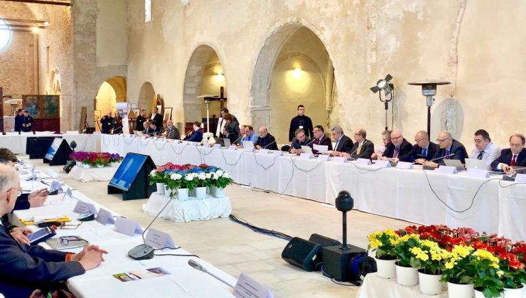 Η Περιφέρεια Κρήτης στηρίζει την Πανεπιστημιακή Εκπαίδευση στο νησί Συνεχίζει να προωθεί τη σύμπραξη με τον ιδιωτικό τομέα και την κοινωνία