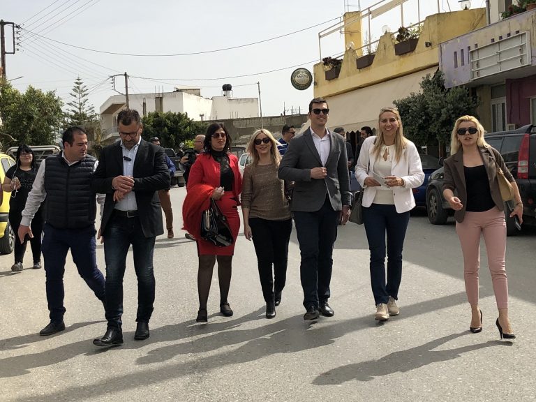 Η υποψήφια Περιφ/κη Σύμβουλος Π.Ε Ηρακλείου Σημαιάκη Εύα στο Ασήμι