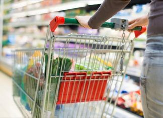Με το κομπιουτεράκι στο σούπερ μάρκετ 3 στους 4 Έλληνες, στα 347 ευρώ η μηνιαία δαπάνη