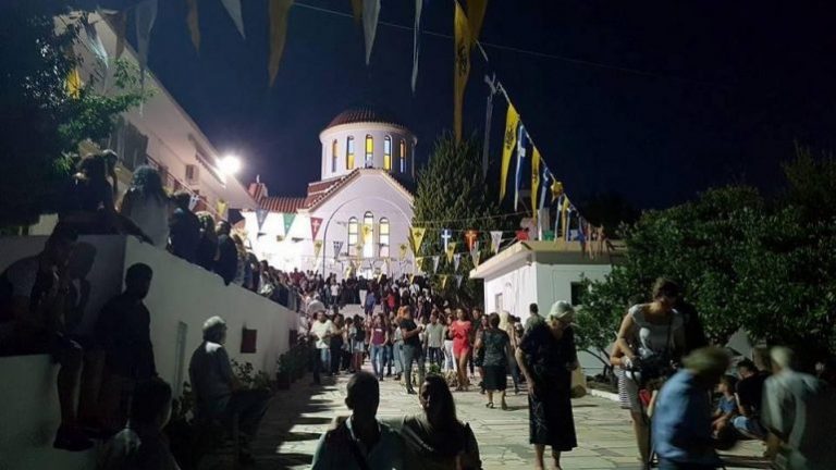 Κοσμοσυρροή πιστών στη Βόνη για την Αγία Μαρίνα