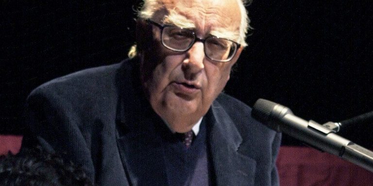 Πέθανε ο Αντρέα Καμιλέρι -Ο συγγραφέας του αστυνόμου Μονταλμπάνο