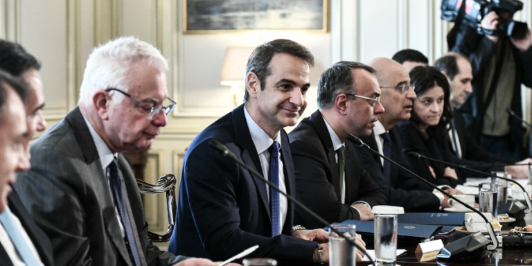 Εξαγγελίες Μητσοτάκη: Κοινωνικό μέρισμα σε 200.000 νοικοκυριά – Οι τρεις κατηγορίες