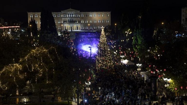 Ήθη και έθιμα των Χριστουγέννων και της Πρωτοχρονιάς στην Ελλάδα