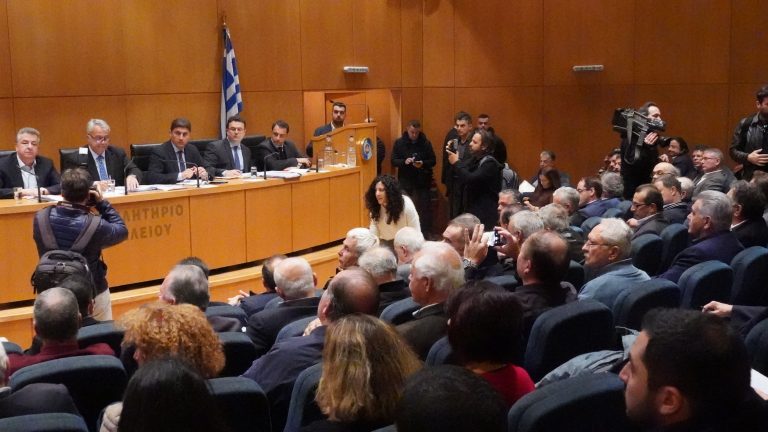 Σύσκεψη με τον Υπουργό Αγροτικής Ανάπτυξης στο Επιμελητήριο Ηρακλείου