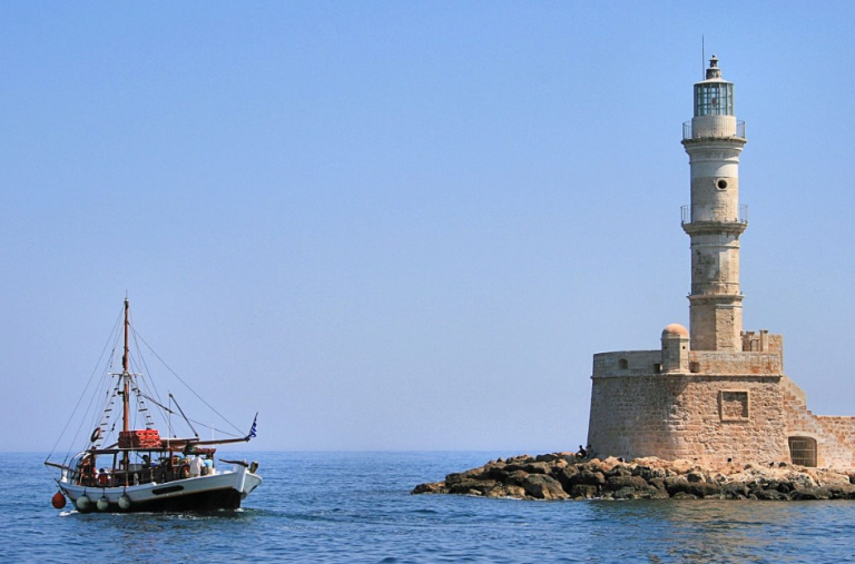 Όσο πιο κοντά στη θάλασσα τόσο πιο ευτυχισμένοι