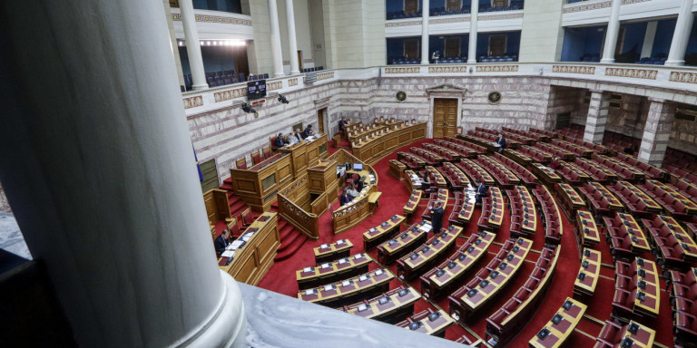Στην Ολομέλεια ο νέος εκλογικός νόμος -Κατάργηση απλής αναλογικής, καθιέρωση κλιμακωτού μπόνους