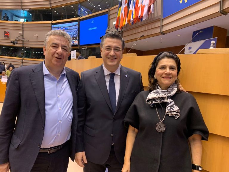 Ευχές Περιφερειάρχη Κρήτης Στ. Αρναουτάκη στο νεοεκλεγέντα Πρόεδρο της ΕτΠ Απόστολο Τζιτζικώστα για γόνιμη και δημιουργική συνεργασία