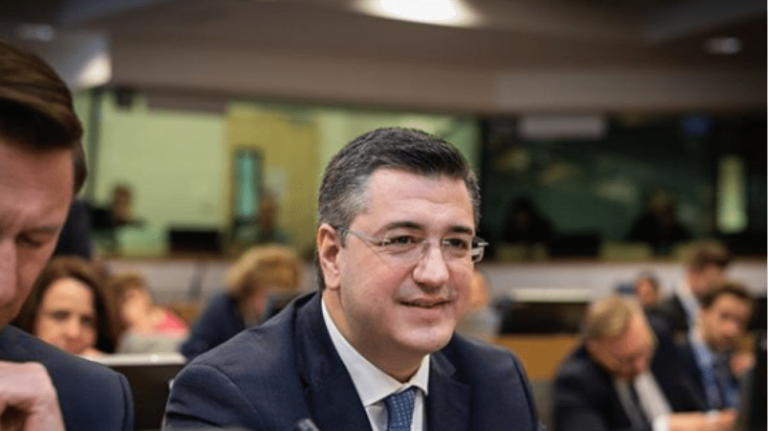 Πρόεδρος της Επιτροπής των Περιφερειών της ΕΕ ο Απόστολος Τζιτζικώστας