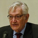 Η κοινωνία της νόησης και οι εχθροί της