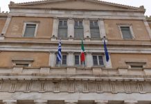 Νέα μέτρα, τι αναμένεται να ανακοινωθεί: Αύξηση του βοηθήματος των 250 ευρώ στα 300, σενάριο ενίσχυσης ενοικιαστών