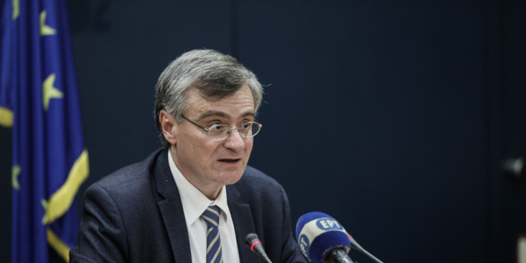 Τσιόδρας: Αυτοί είναι οι 6 λόγοι για τους οποίους ανοίγουμε τα σχολεία