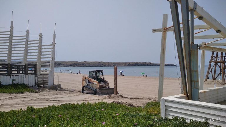 Με την τήρηση όλων των κανόνων υγιεινής και ασφάλειας ξεκινησε λειτουργία της Δημοτικής Ακτής Καρτερού